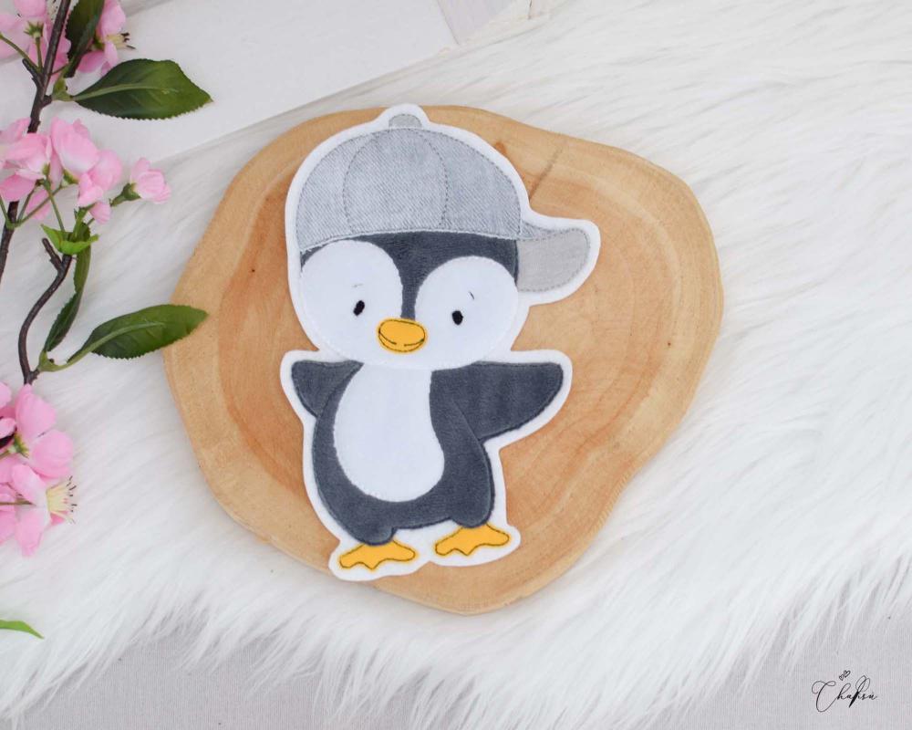 Aufnäher - Pinguin mit Mütze - Stickapplikation